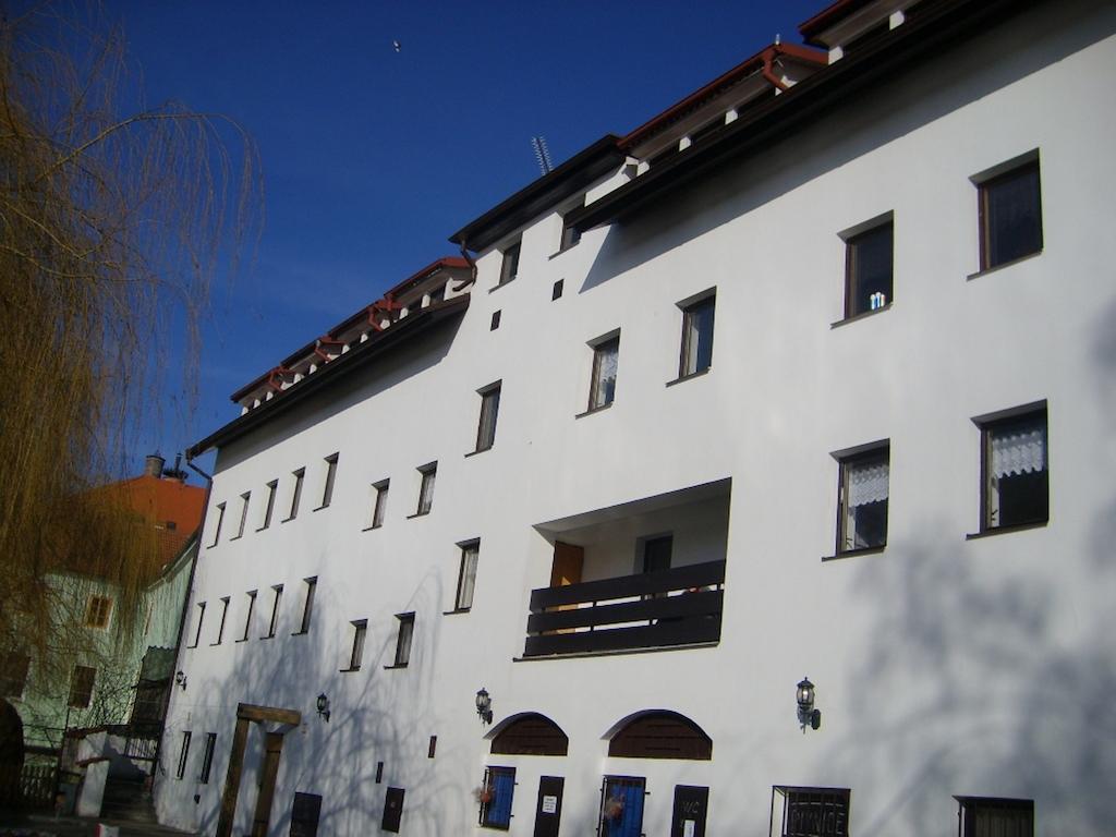 Hotel Pod Skalou 2*